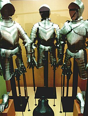 Armour Archive Mirror -- Swords and armour